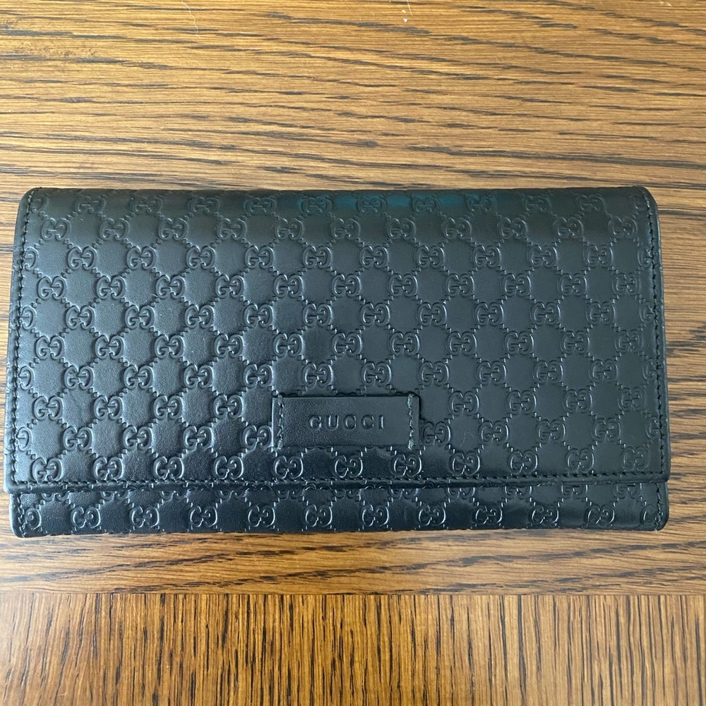Authentic Gucci Microgucci Wallet, lightly used